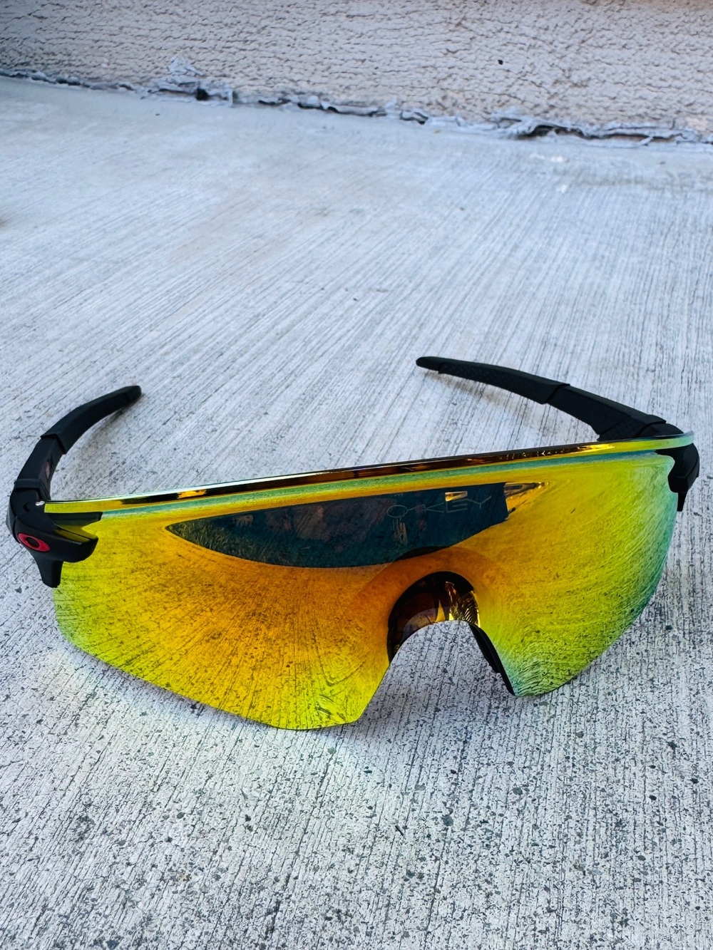 Oakley Encoder Sanctuary Swirl frame with Prizm Sapphire lenses OO9471-0936
